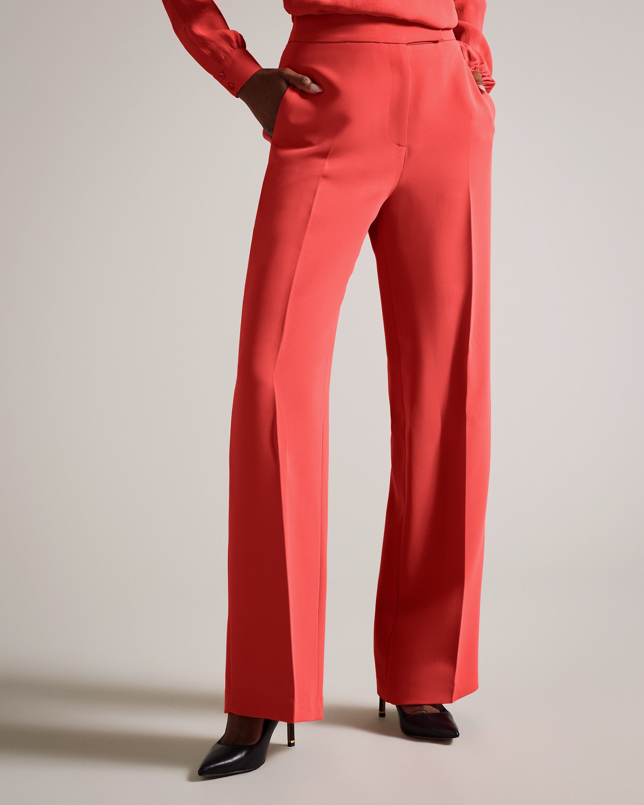 Women's Pants & Shorts – Ted Baker, Canada